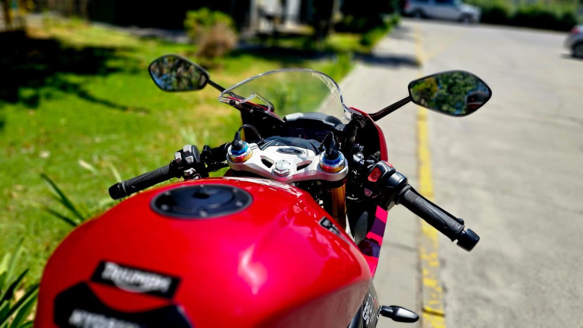 TRIUMPH SPEED TRIPLE 1200 RR 202210