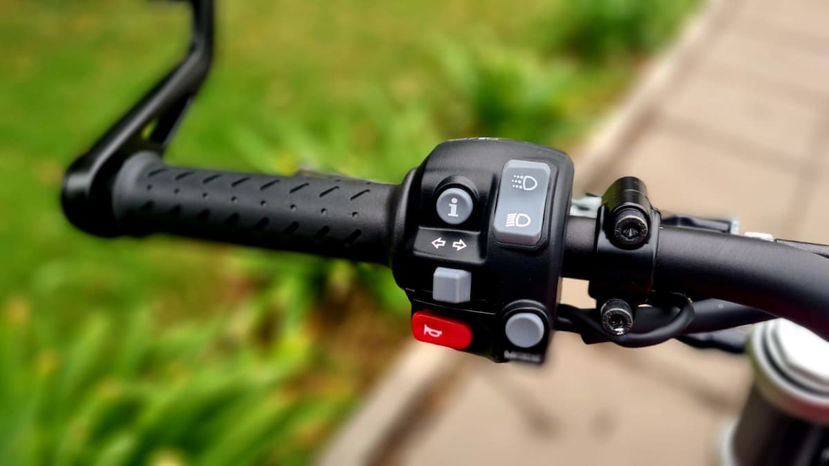 TRIUMPH SPEED TWIN T120 202211