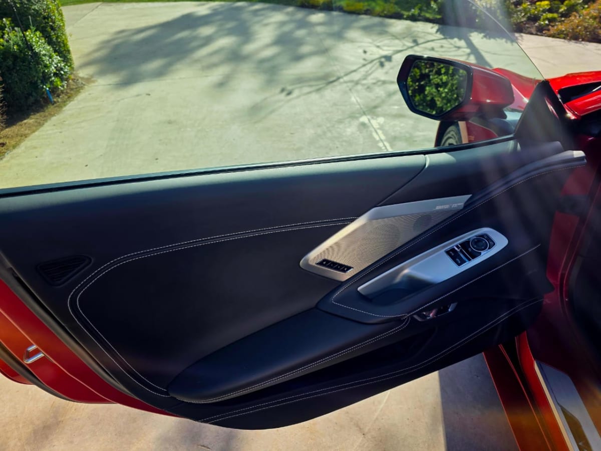 CHEVROLETE CORVETTE STINGRAY C8 202512