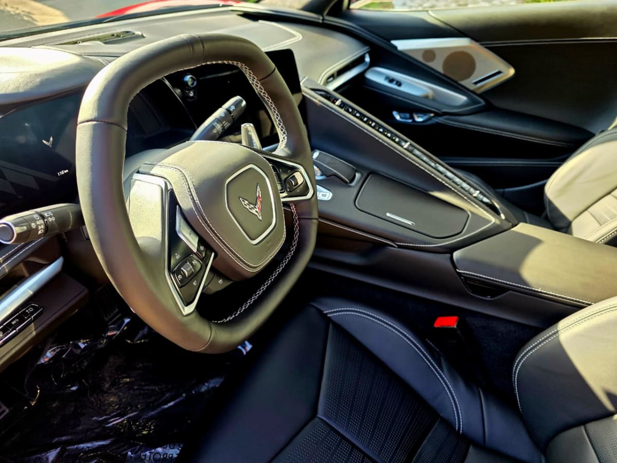 CHEVROLETE CORVETTE STINGRAY C8 202514