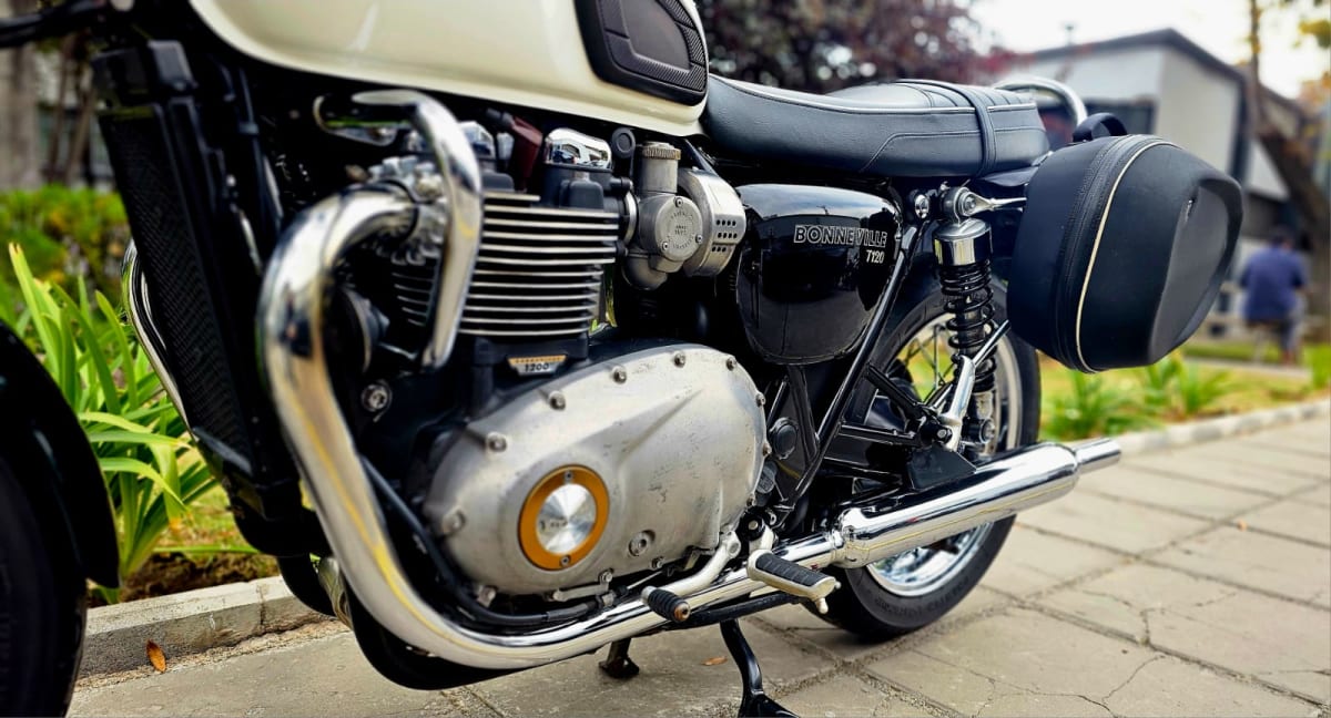 TRIUMPH BONNEVILLE T120 201814