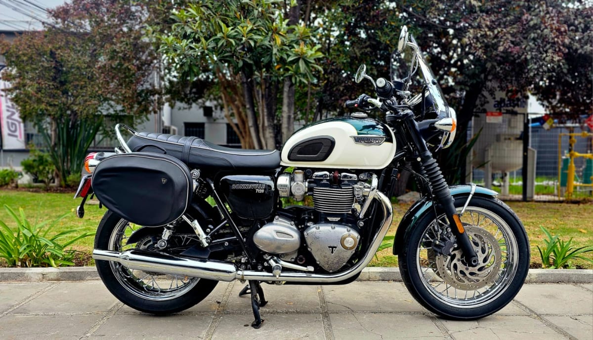 TRIUMPH BONNEVILLE T120 20181