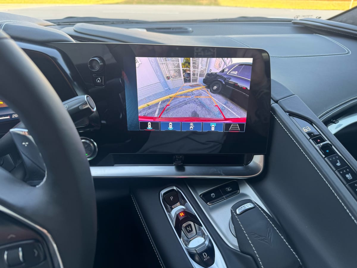 CHEVROLETE CORVETTE STINGRAY C8 202518