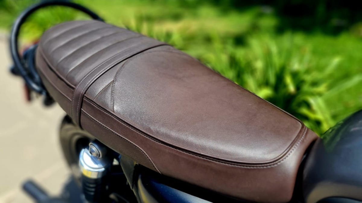 TRIUMPH BONNEVILLE T120 BLACK 201718