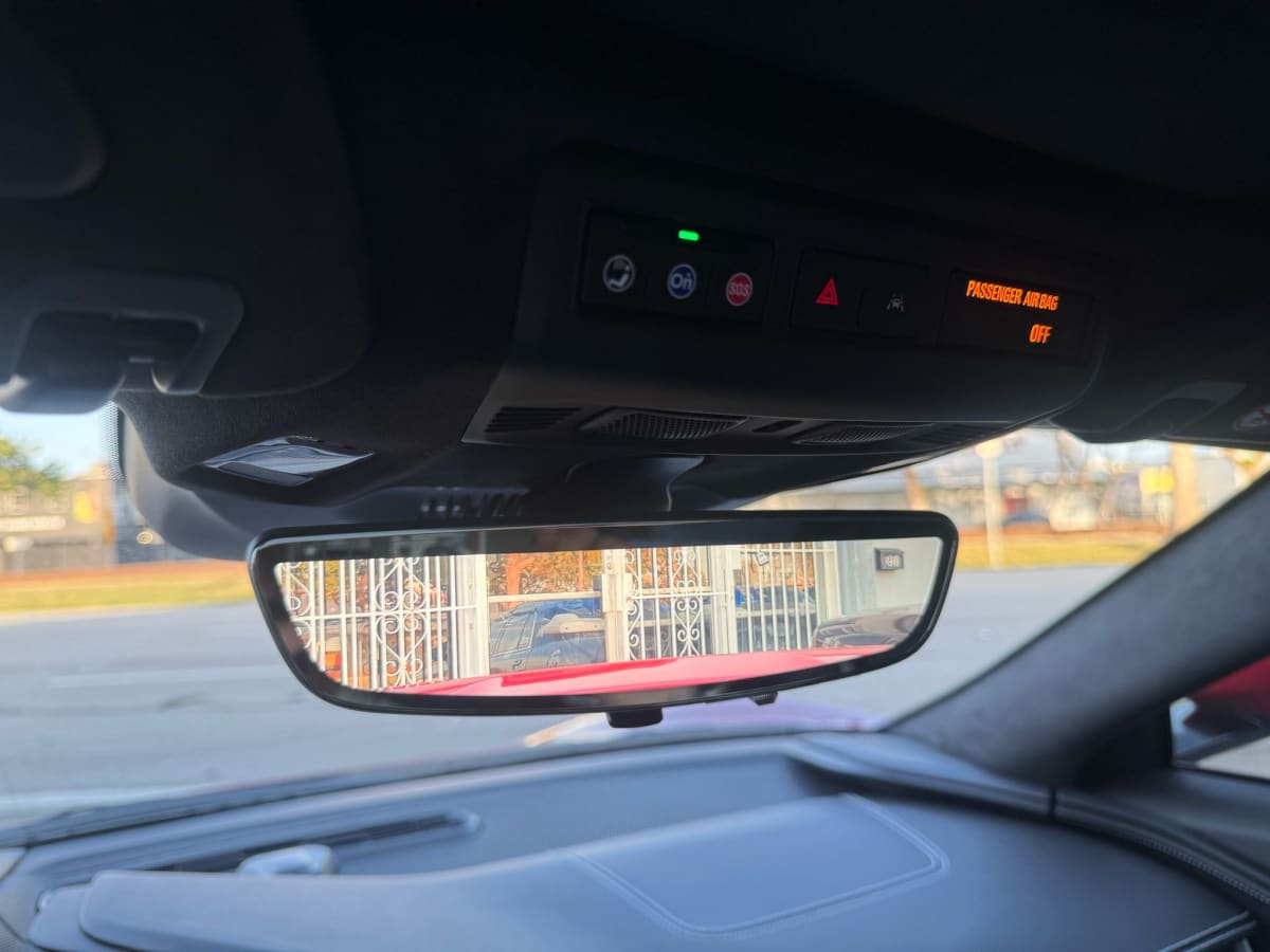 CHEVROLETE CORVETTE STINGRAY C8 202520