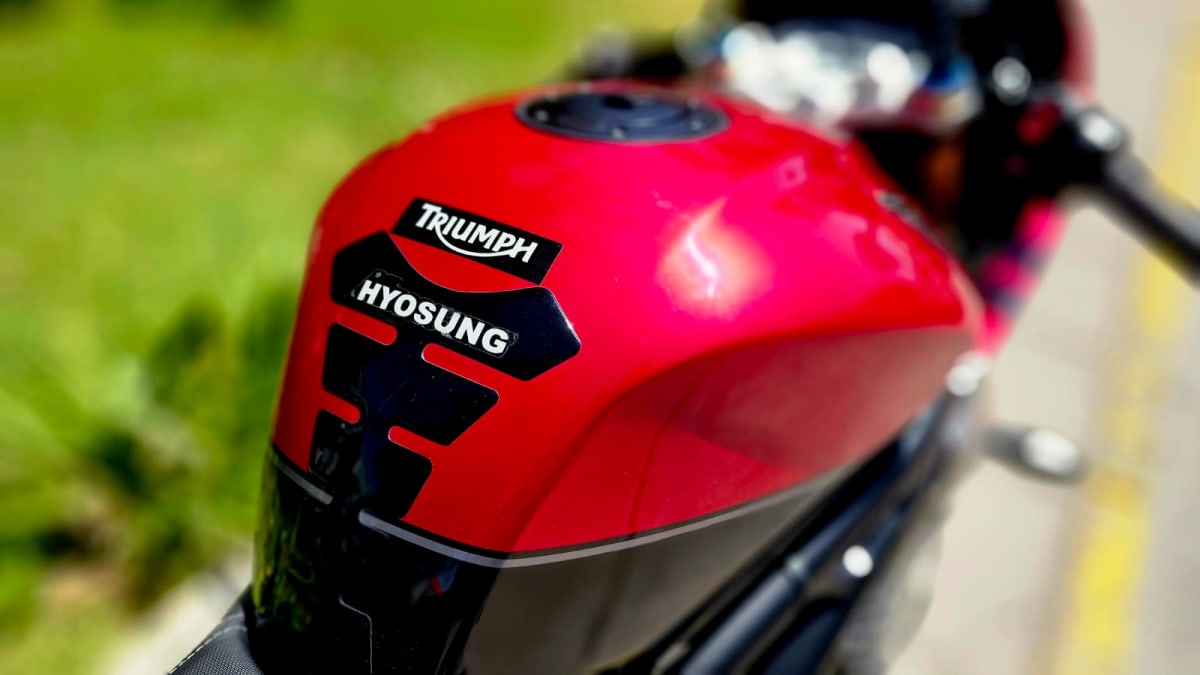 TRIUMPH SPEED TRIPLE 1200 RR 202220