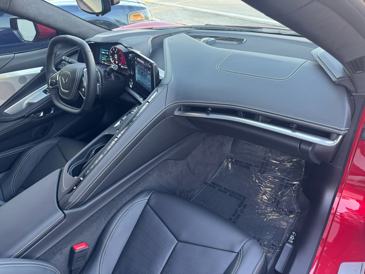 CHEVROLETE CORVETTE STINGRAY C8 202521