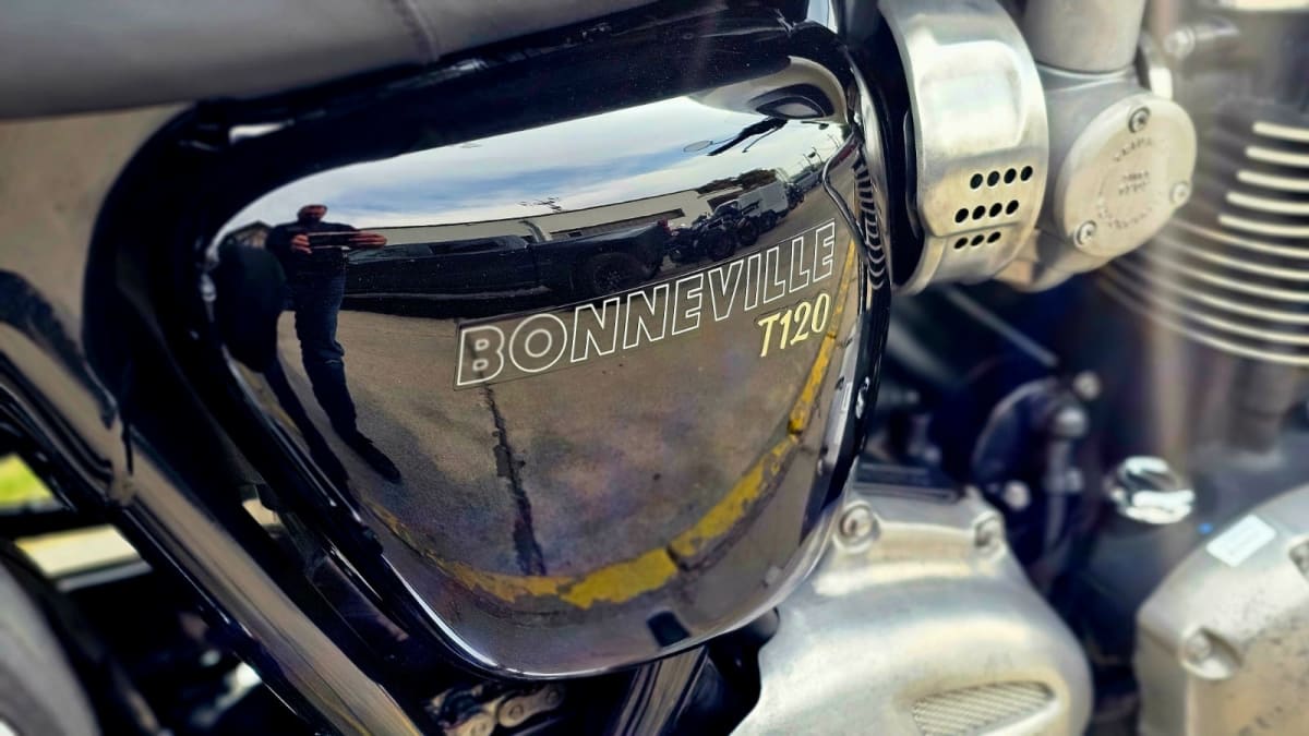 TRIUMPH BONNEVILLE T120 201823