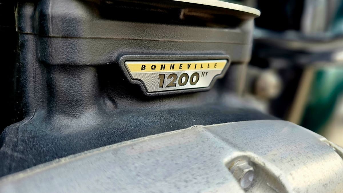 TRIUMPH BONNEVILLE T120 201824