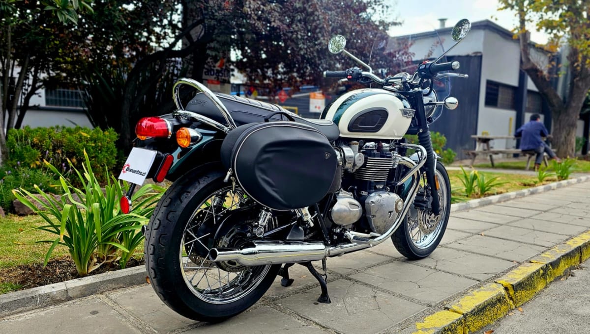 TRIUMPH BONNEVILLE T120 20183