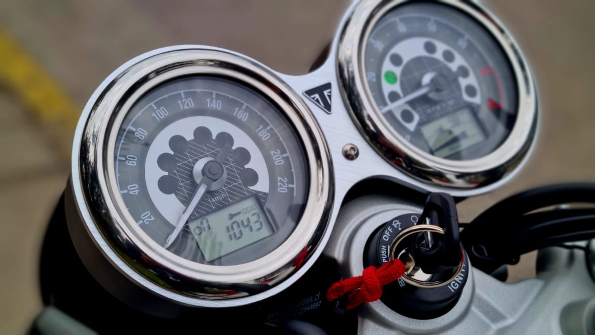 TRIUMPH SPEED TWIN T120 20224