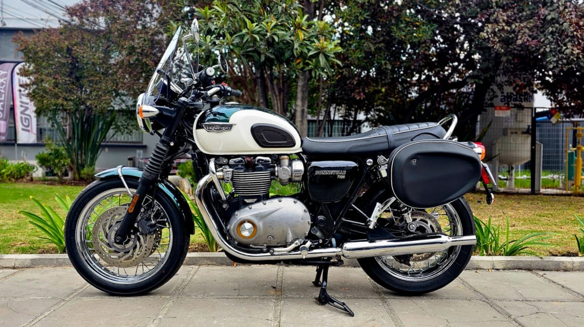 TRIUMPH BONNEVILLE T120 20185