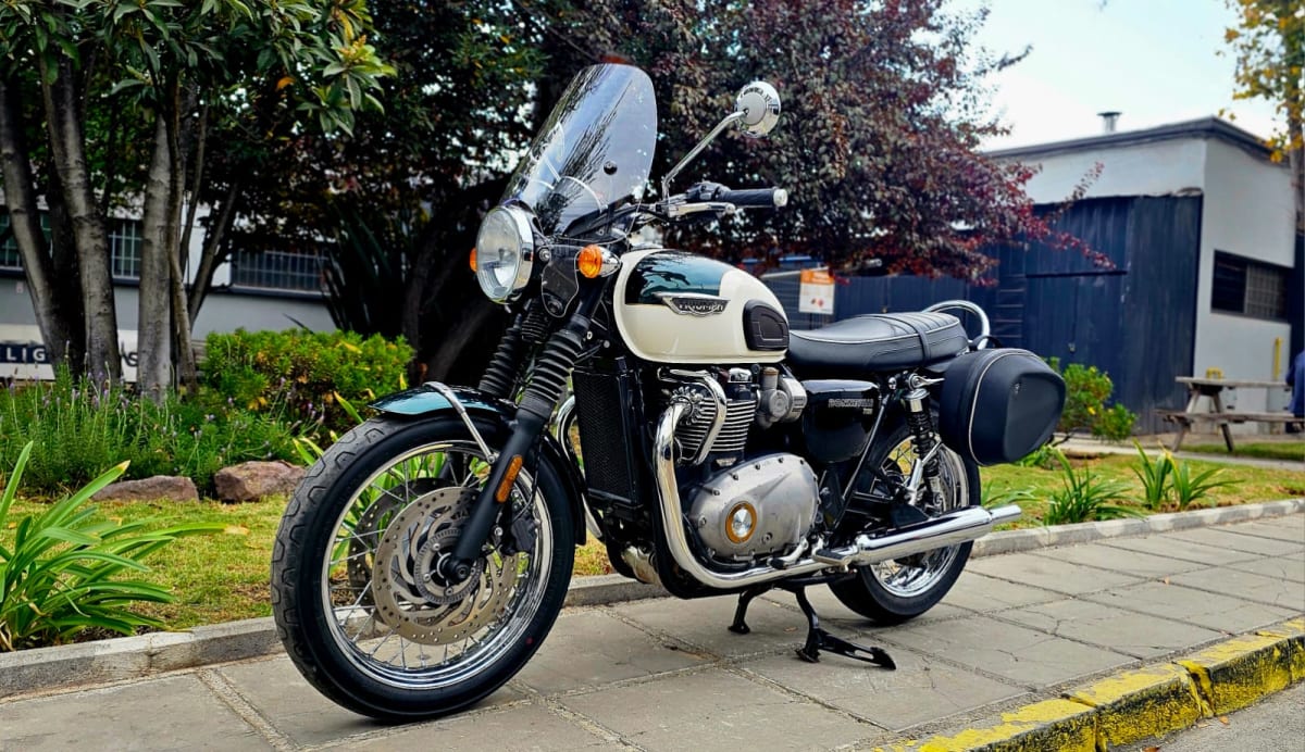 TRIUMPH BONNEVILLE T120 20186