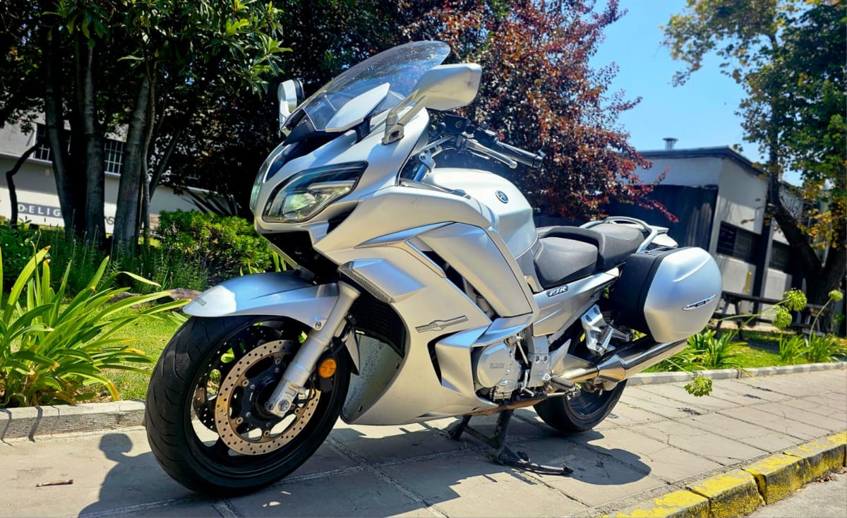 YAMAHA FJR 1300 20186