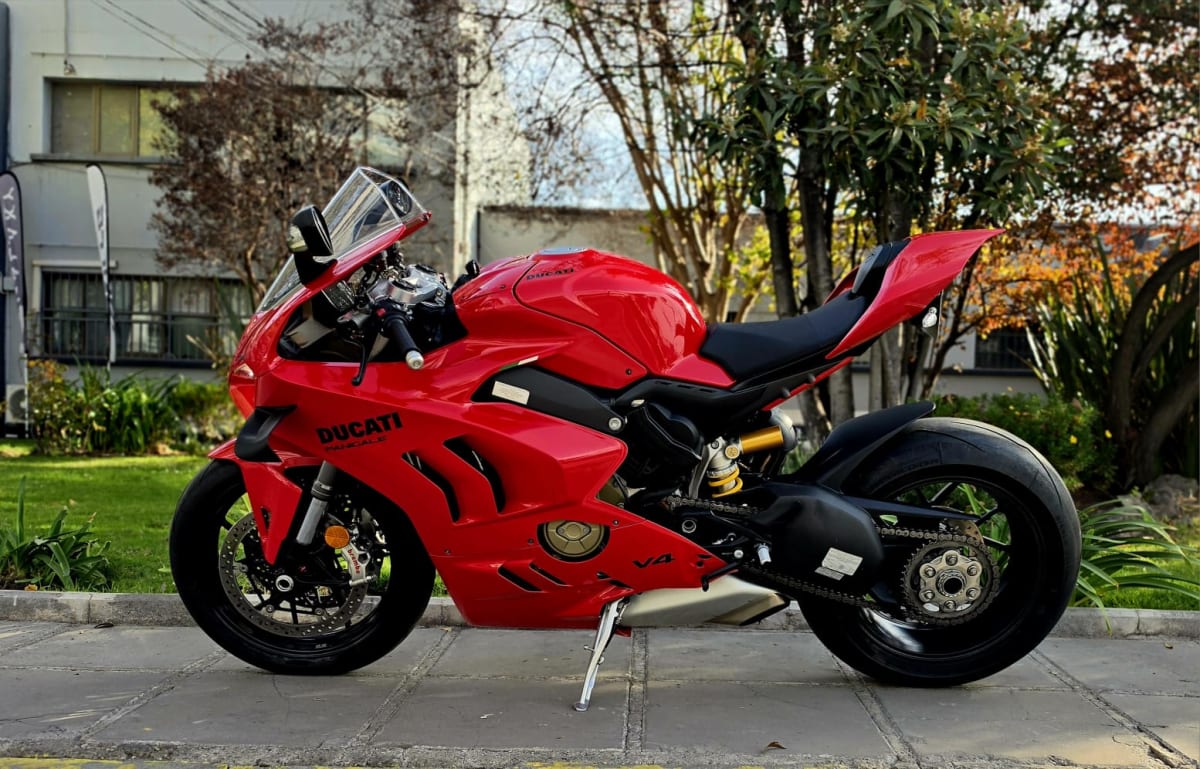 Ducati Panigale v4 202316