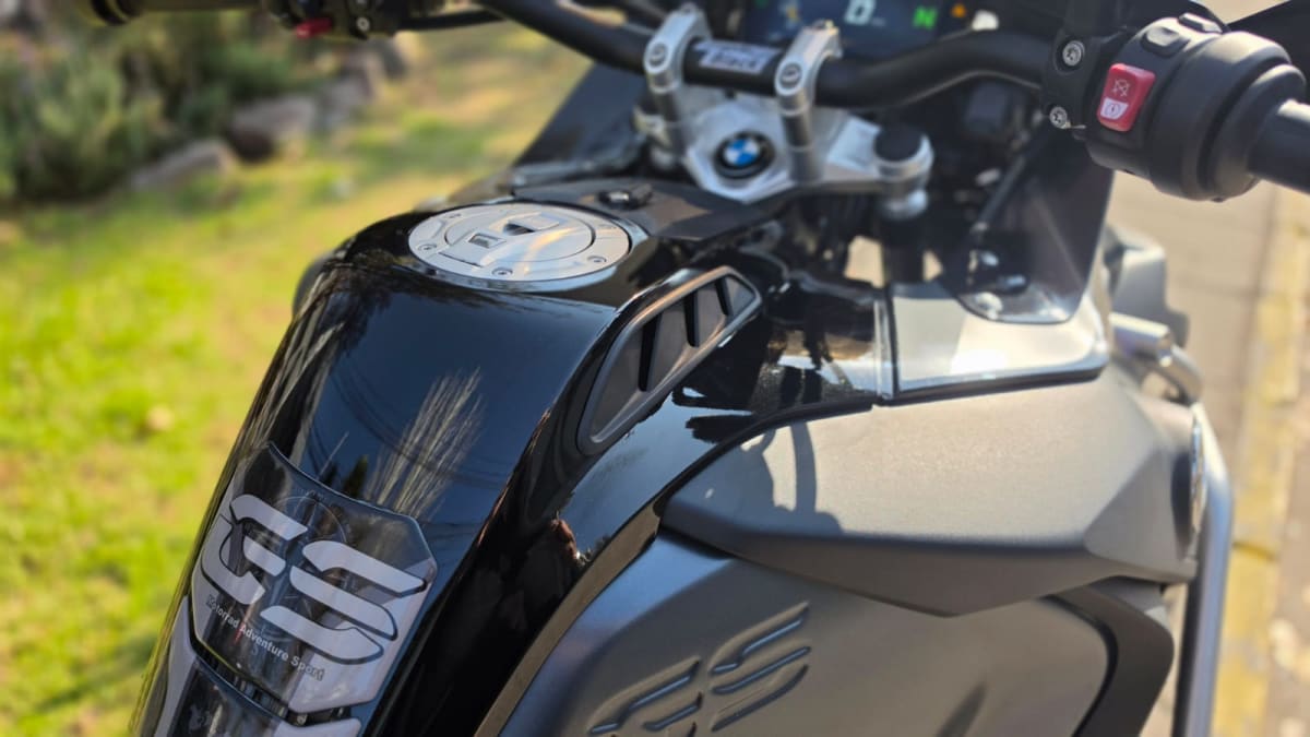 BMW R1250GS ADV Triple black4