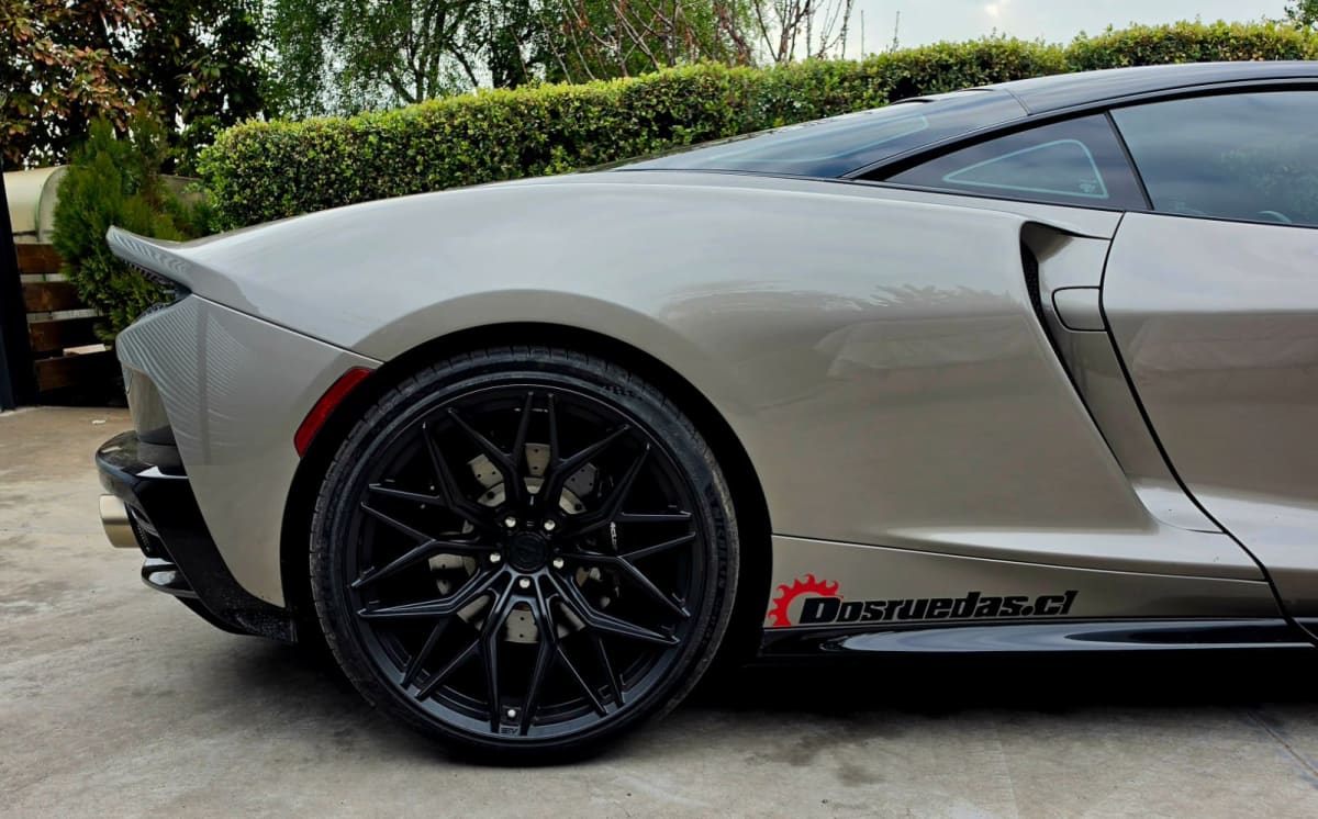 Mclaren GT Gran turismo 20227