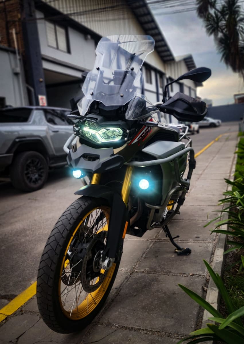 BMW F850GS ADV 20215