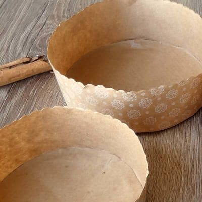 Molde Papel Pan de Pascua 15x5 500 gr. 10 unidades