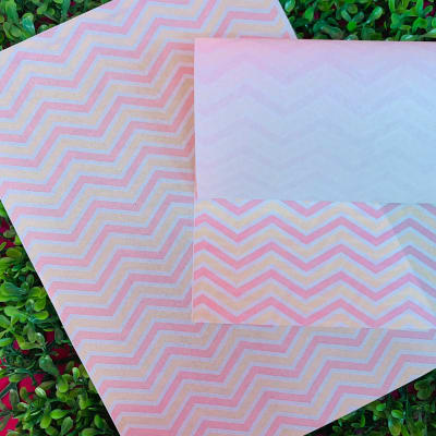 Papel Mantequilla Zigzag Rosa y Beige 10 Unidades1
