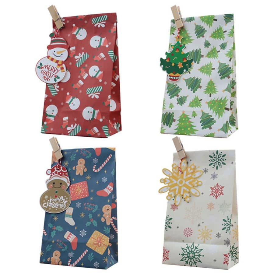 Set Bolsas de Papel Navidad con Sticker y Tag - 12 Unidades9