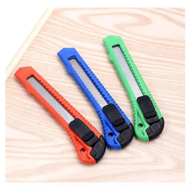 Pack 12 Cuchillos Cartoneros Tip Top 15 cm. Colores10