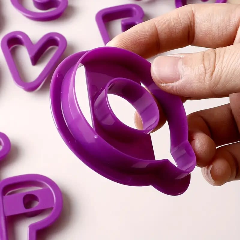 Set Cortadores Letras Grandes 26 Piezas Plástico6