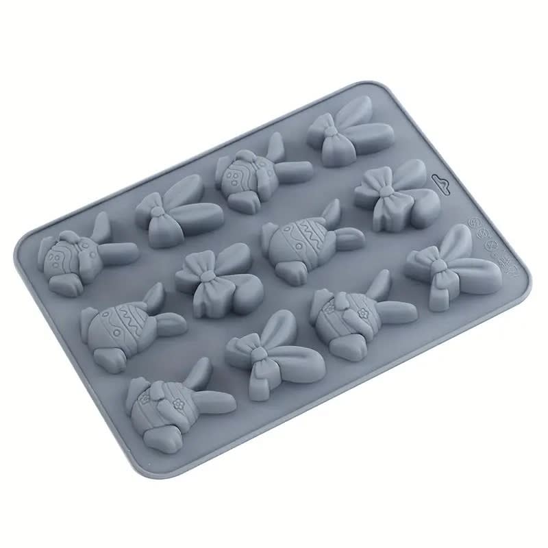 Molde Huevos con Orejas 12 cavidades Silicona3