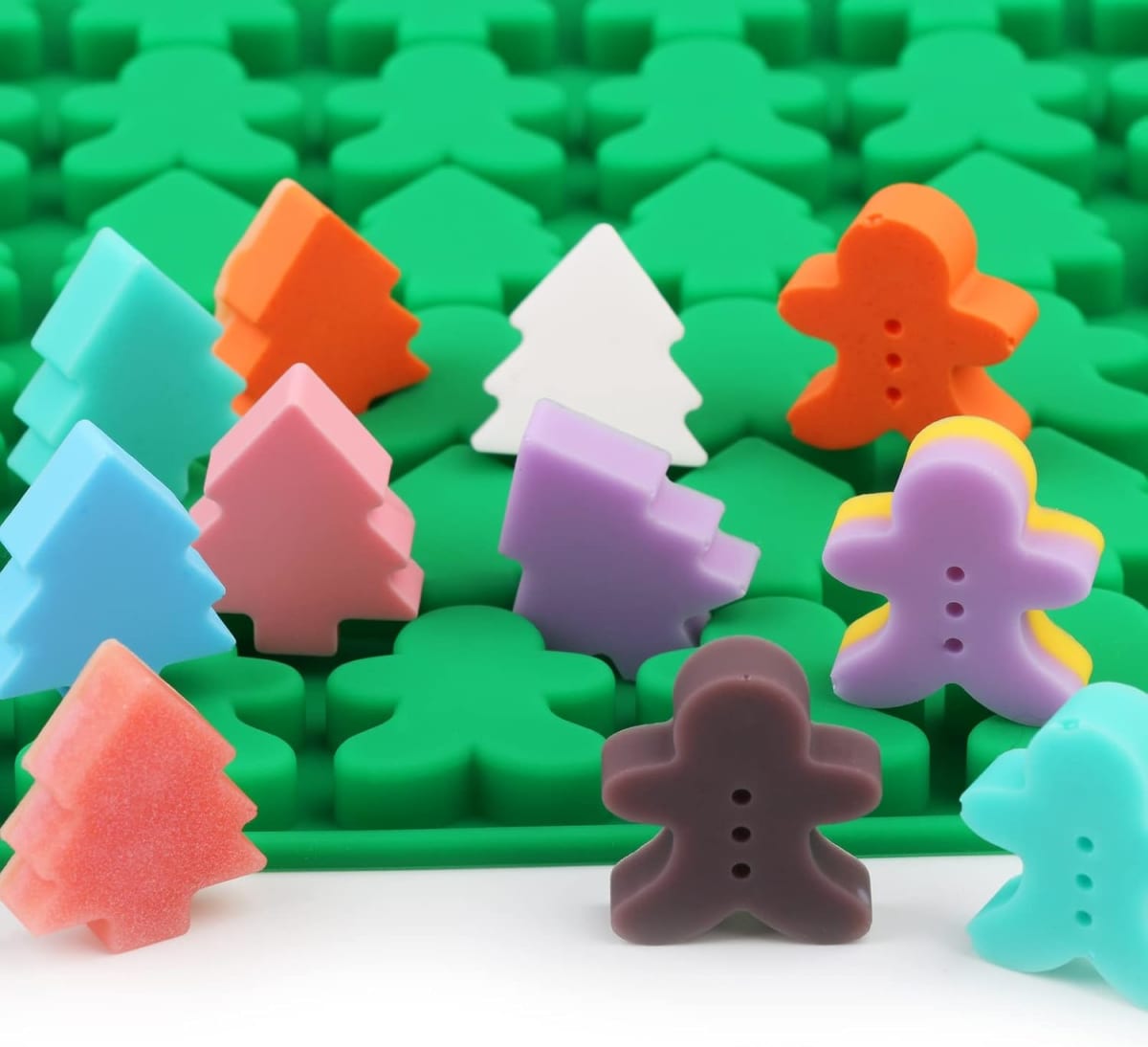 Molde Chocolate Pino y Jengibre 76 Cavidades5