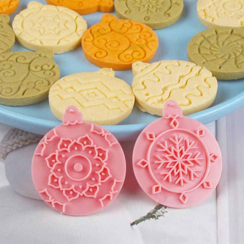 Set Cortador Marcador Bolas Navideñas - 10 Diseños6