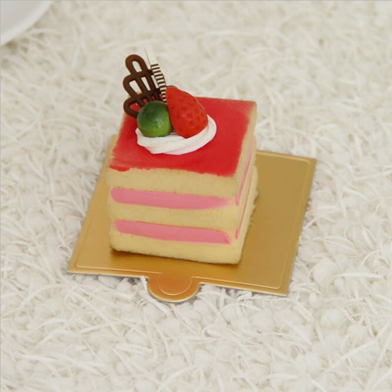 Bandeja Porción Dorada Cuadrada 100 Unidades3