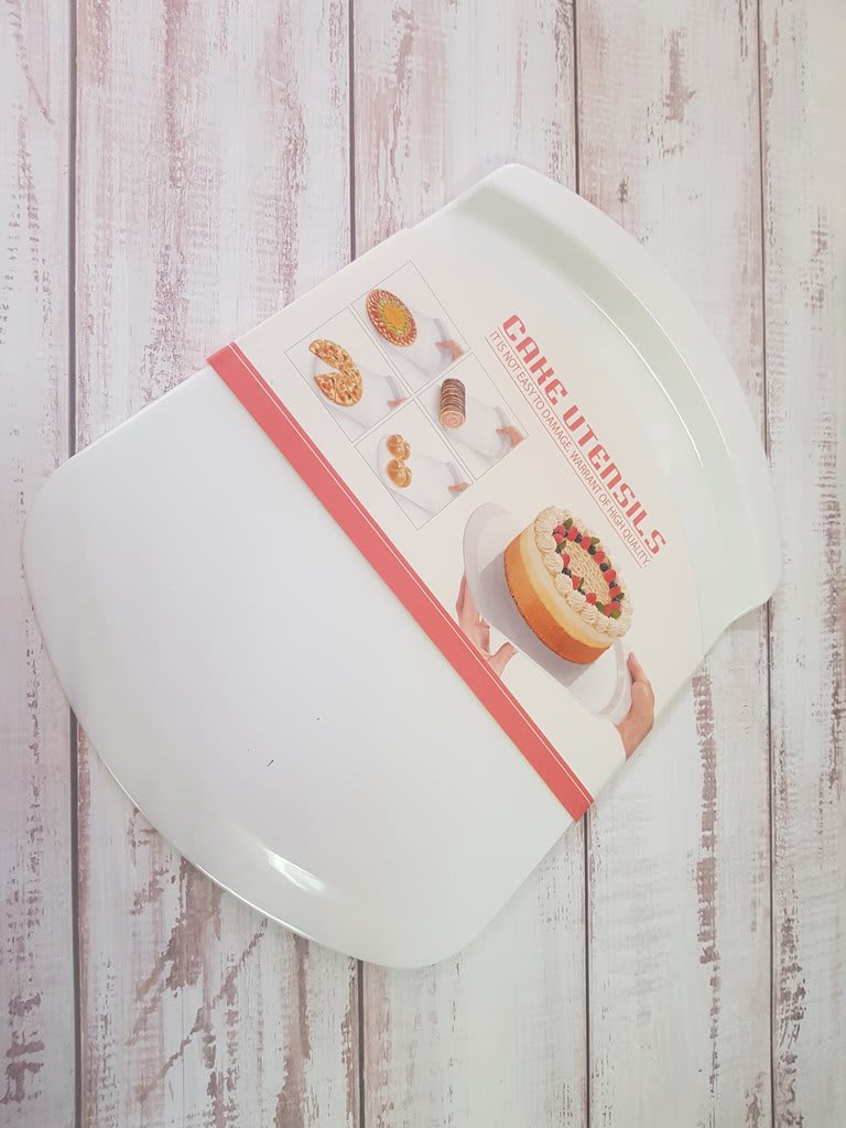 Elevador de Tortas 30 cm. Plástico2