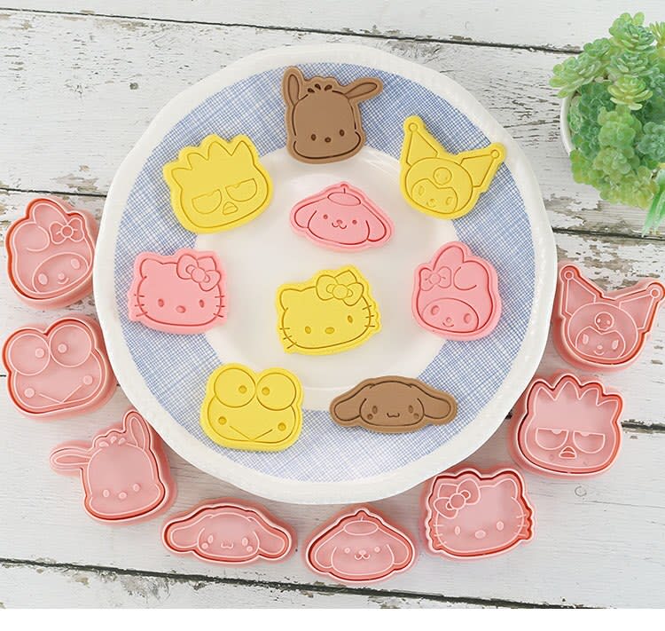 Set Cortador Marcador Sanrio 8 Diseños4