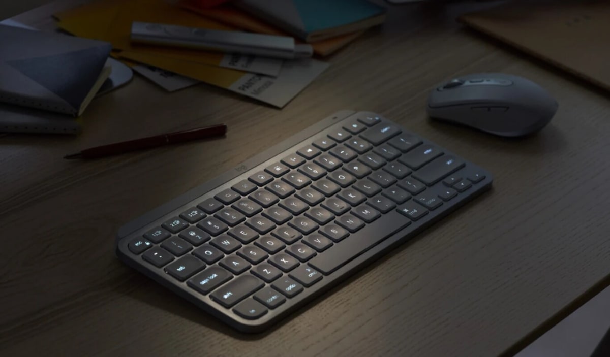 TECLADO LOGITECH MX KEYS MINI MULTI-DEVICE BT ILUMINADO GRAPHITE SP (920-010476) (NT8)6