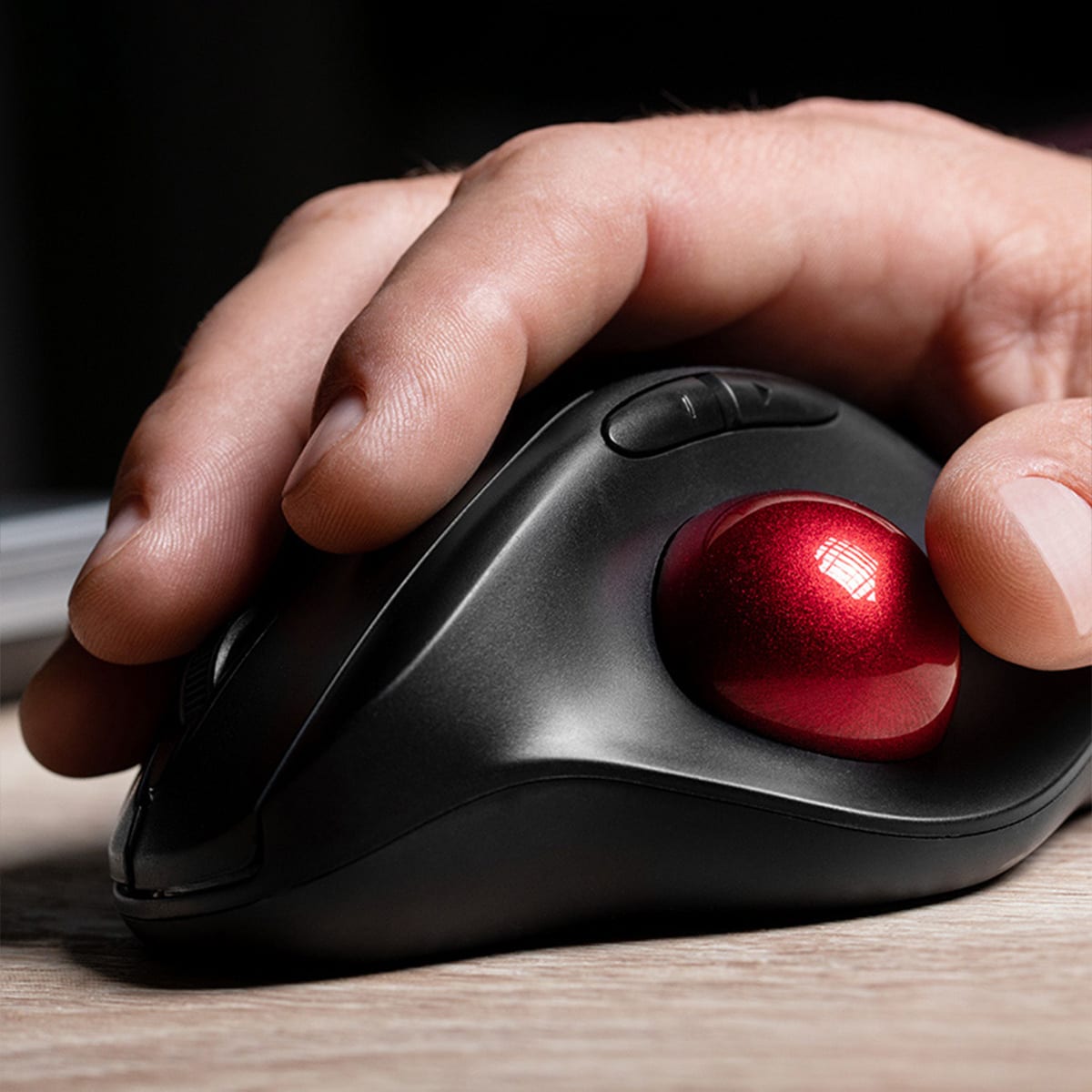 MOUSE KLIPXTREME TRACKBALL INALAMBRICO ERGO (KMW-800)1