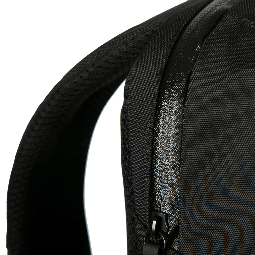MOCHILA TARGUS TERRA ECOSMART 16
