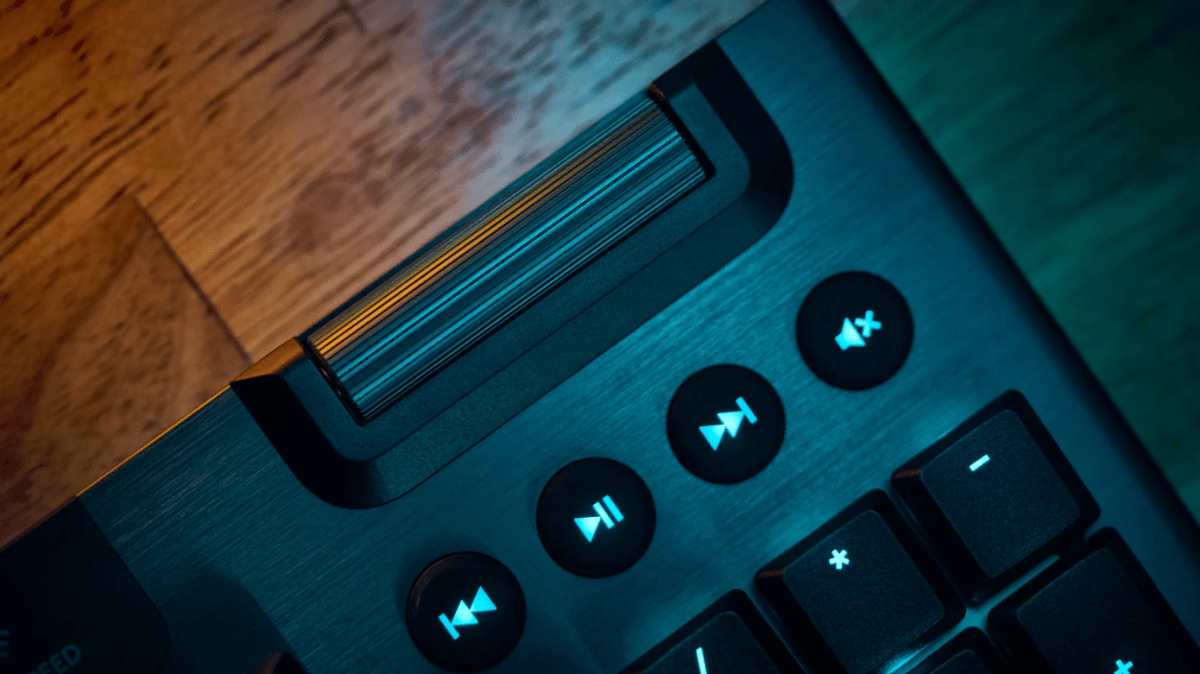 TECLADO LOGITECH G915 X LIGHTSPEED/BT LIGHTSYNC RGB / KEYCONTROL NEGRO (920-012670) (NT8)10