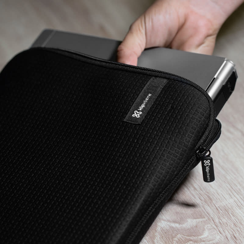 FUNDA KLIP XTREME SLEEVE PARA LAPTOP 14.1