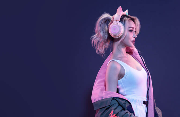 AURICULAR RAZER KRAKEN KITTY EDITION CHROMA USB QUARTZ (RZ04-02980200-R3M1)1