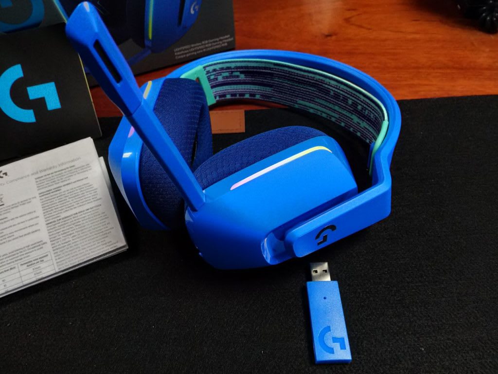 AURICULAR INALAMBRICO ULTRALIGERO LOGITECH G733 LIGHTSPEED AZUL (981-000942)4