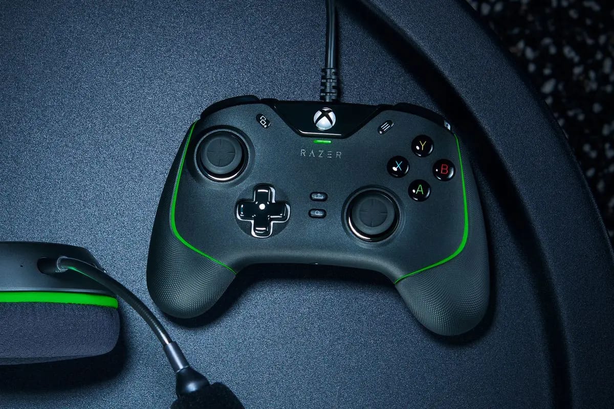MANDO ALAMBRICO RAZER WOLVERINE V2 BLACK PARA XBOX ONE PC (RZ06-03560100-R3U1)3