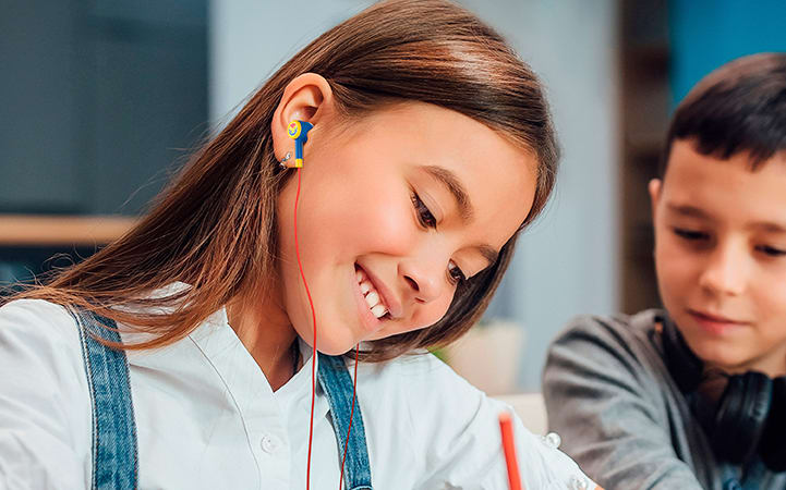 AURICULARES CON MICROFONO EDICIÓN CAPITANA MARVEL (XTE-M100CM)3