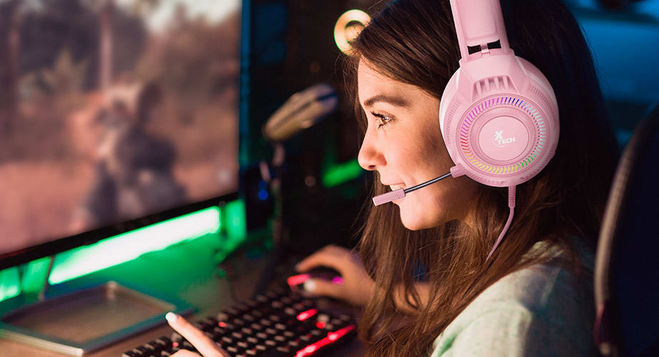 AUDIFONOS XTECH KHIONE ESTEREO MULTIPLATAFORMA LED (XTH-564)1