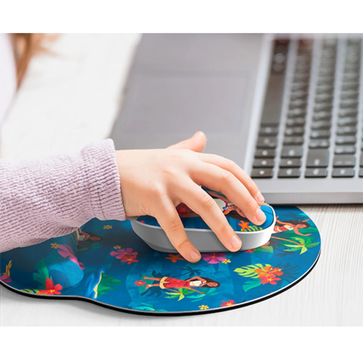 KIT MOUSE INALAMBRICO Y MOUSEPAD XTECH EDICION MOANA ( XTM-DKT3MO) NT33