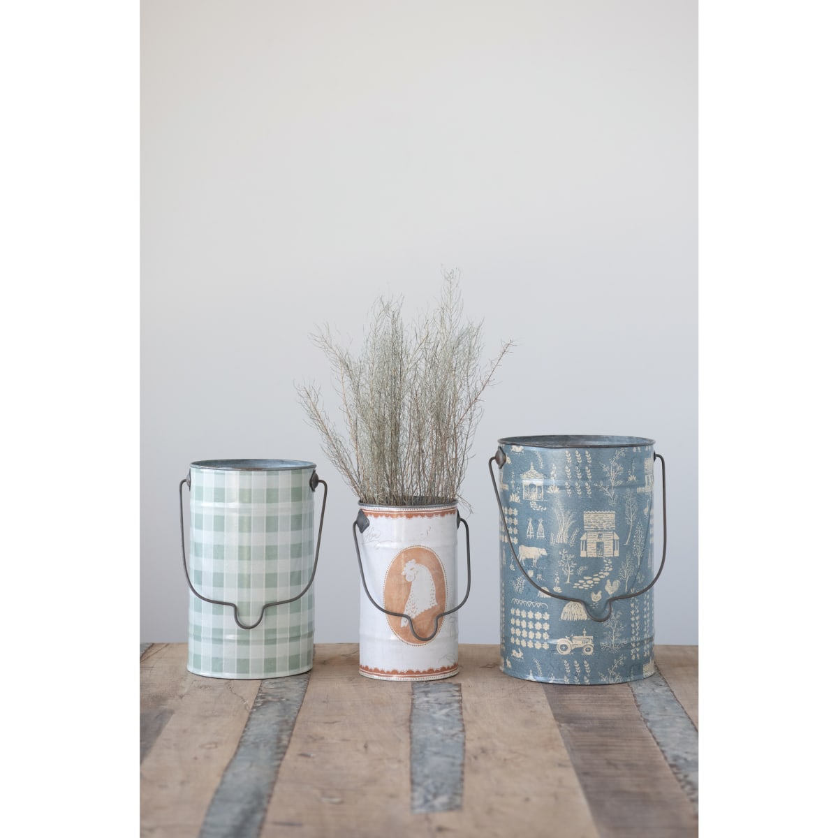 Balde de metal granja1