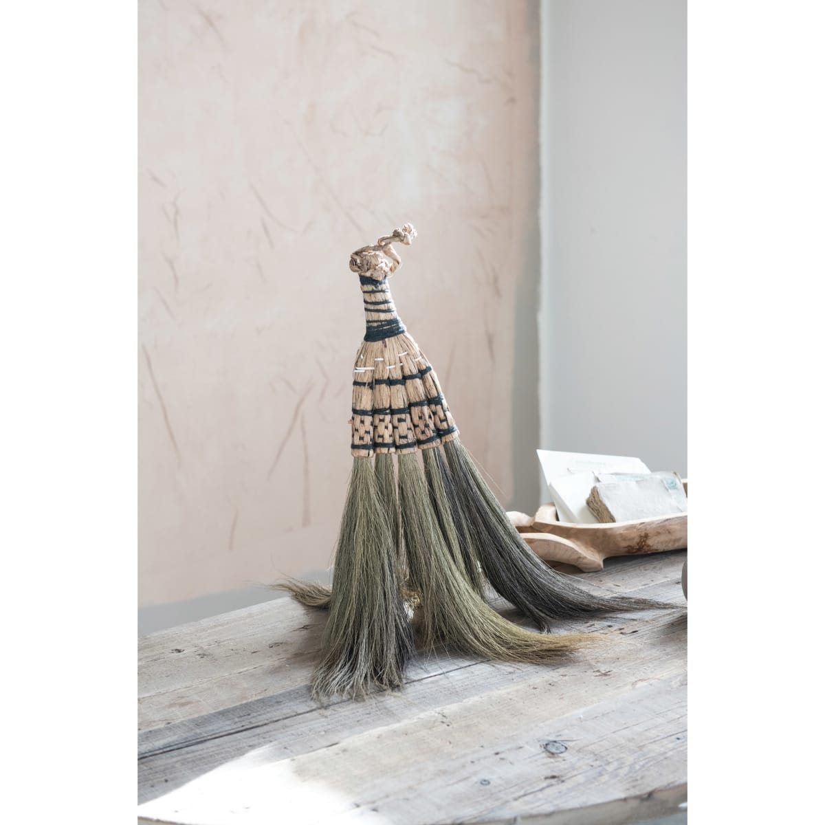 Escoba tejida a mano3