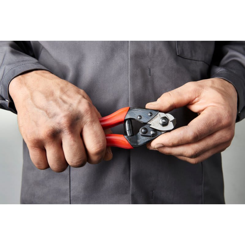 CORTADORA DE UNA MANO FELCO C71