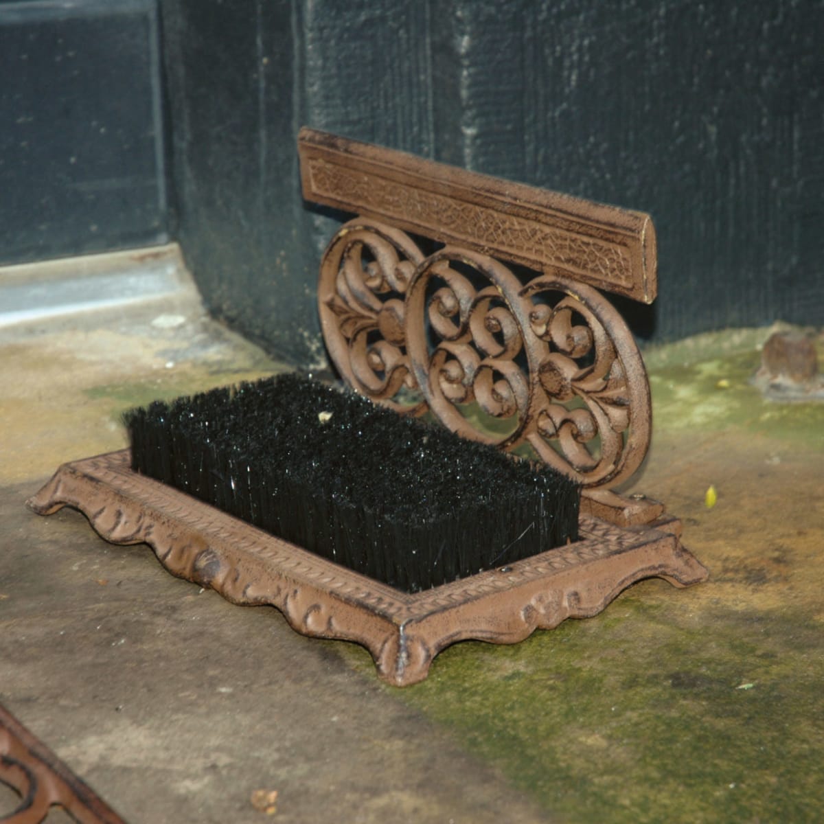 LIMPIA BOTAS ESCOBILLA NEGRA4