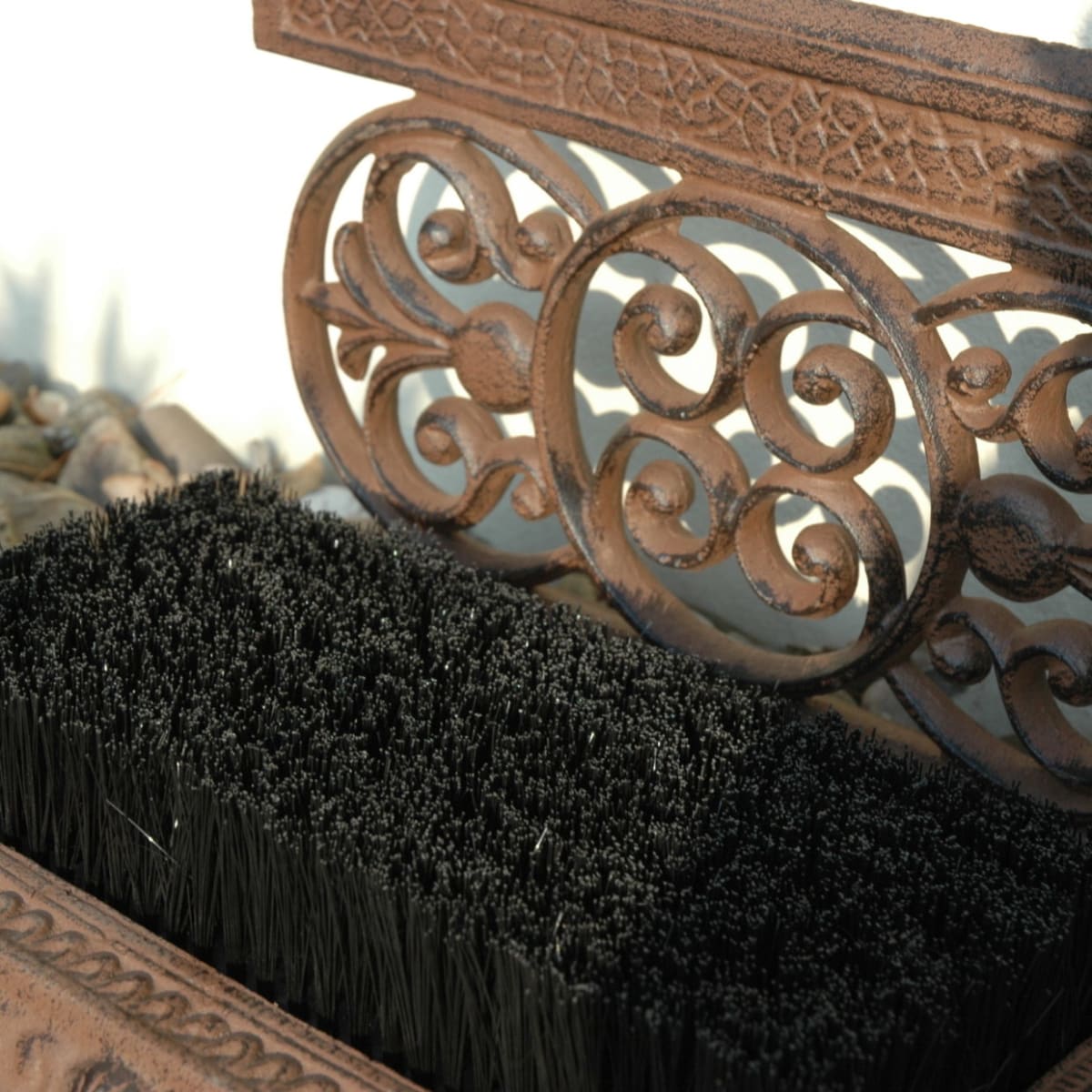 LIMPIA BOTAS ESCOBILLA NEGRA5