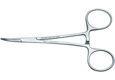 Pinza Hemostatica Mosquito Curva 12.7cm Salvi